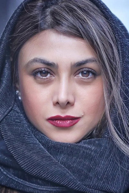 آزاده صمدی