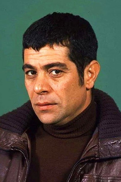 بهروز وثوقی