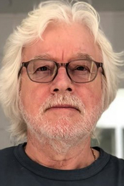 Ian Toynton