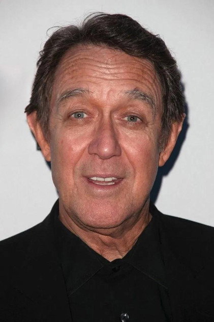 Larry Pine