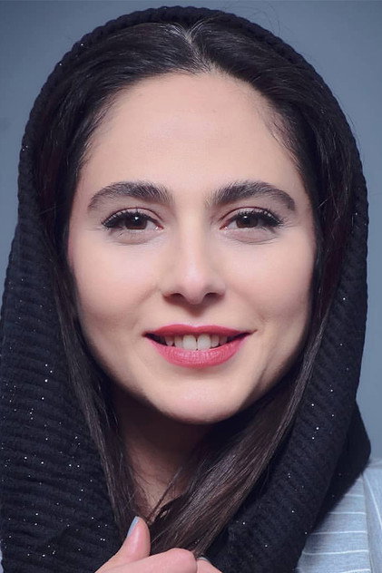 رعنا آزادیور