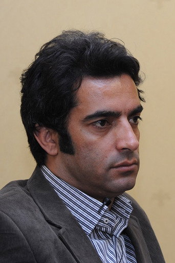 منوچهر هادی