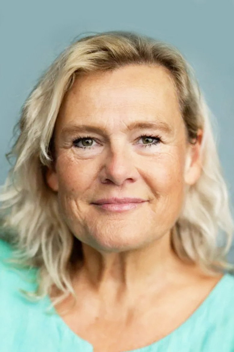Ella Kenion