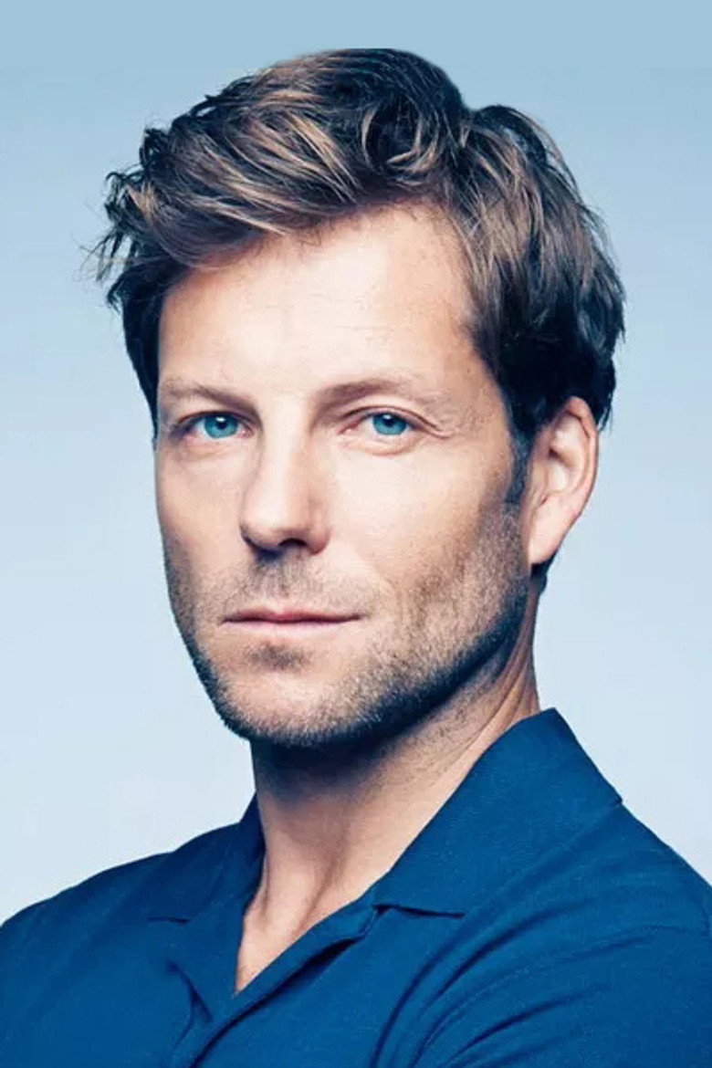 Jamie Bamber
