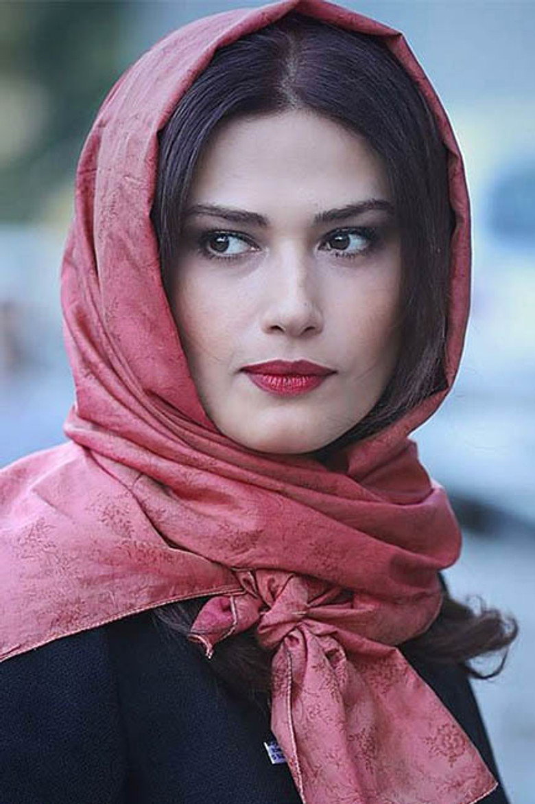 لادن مستوفی